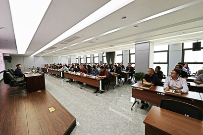 �������춯������������������Ա������ͬ��Ϊ���ŵ�Ա�ɲ����ڵ�ʷר�⵳��